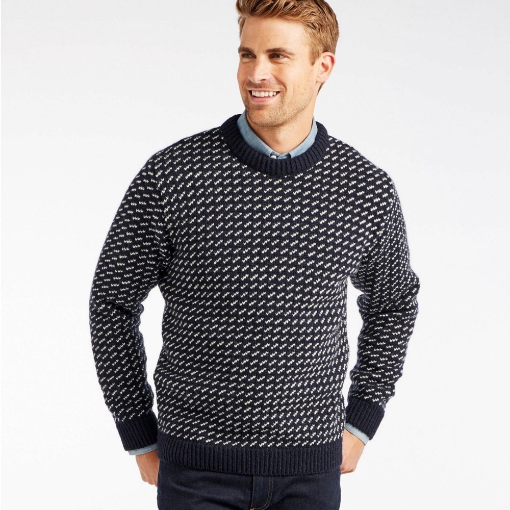 L.L.Bean Wool Blend Heritage Norwegian Heavy Crew Neck Sweater. Navy SZ M